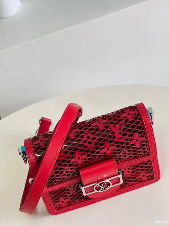 DAUPHINE VUITTON MINI LOUIS 0605